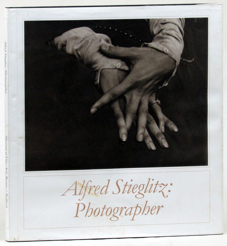 Item #14024 Alfred Stieglitz: Photographer. Doris Bry.